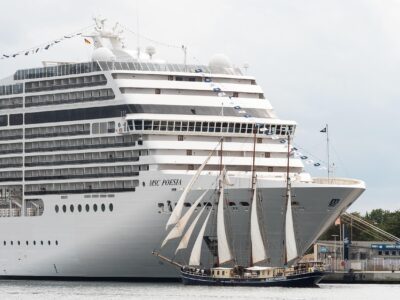 cruise-ship-4460493_1280