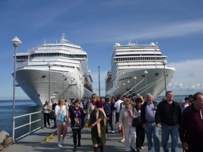 cruise-ships-228923_1280